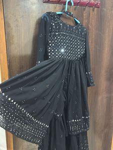 S4U Black Sharara Set 😍