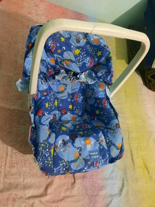 Baby Carry Cot/ Bouncer