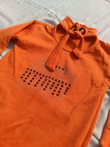 Orange sweater top (UNUSED)