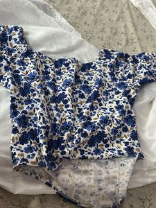 Floral Print Top Size Small To Medium