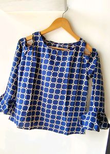 Beautiful Cold Shoulder Top