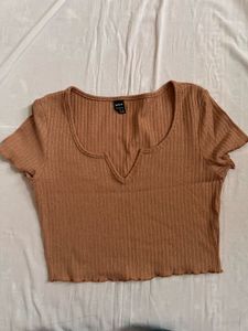 Ribbed V-Neck Crop Top