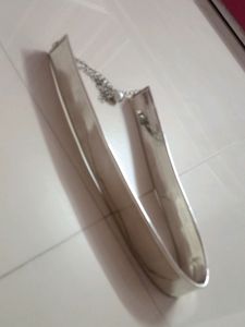 You can wear this belt on any clothes