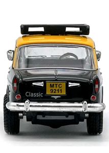 Queen 7O&#39;s Mumbai Taxi