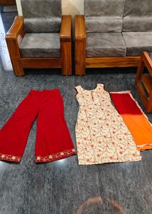 Elegant Floral Print Kurta Set