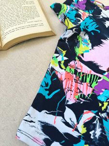 Abstract print crop top