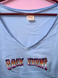 URBANIC Blue &#39;Rock Event&#39; Crop Top