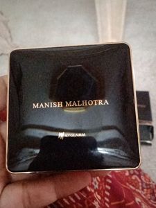 Myglamm Manish Malhotra Skin Awakening Compact