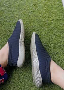 Streachable Sneakers