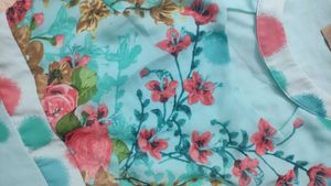 It&#39;s a pure georgette sleeveless floral gown