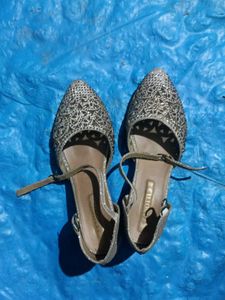 Pointed Heels 👠