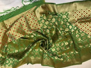 Green Duppatta