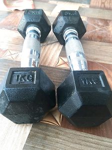 Steel Base Strong Dumbbells Each 1kg Pair.