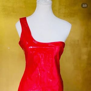 Chic Red One-Shoulder Dress
