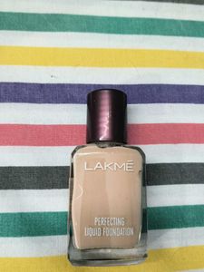 Lakme Perfecting Liquid Foundation