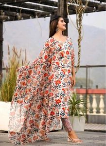 Women Kurta Pant Set