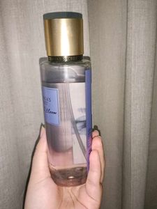 VS Midnight Bloom Body Mist
