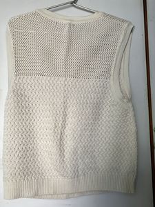 sleeveless sweater