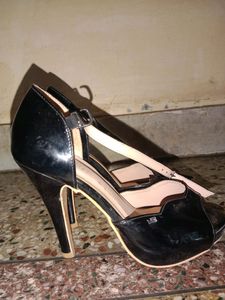 One Use Black New Heals.