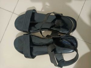 Chic Black Wedge Sandals