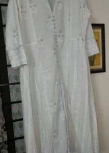 Women&#39;s Sangria White Kurti Set