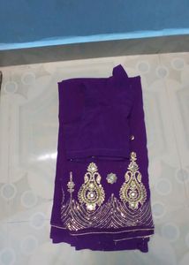 A Beautiful Elegant Chiffon Saree