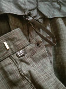 Rs 140 Only Men Trouser From Arrow 32 Black