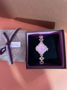 Elegant Clover Watch