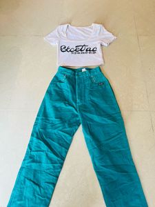 Trendy Graphic Tee & Jeans Outfit