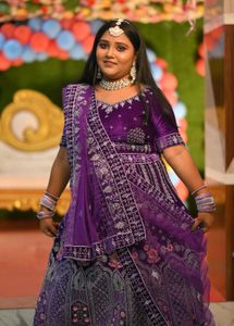(Couple Set)Bridal Velvet Lehenga &amp; 3 Suit Se