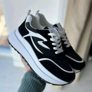 Fashionable Casual Shoes