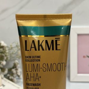 Lakme Lumi-Smooth AHA+ Facewash