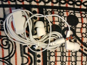 Ubon Earphone
