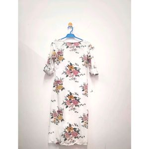 Ajio fusion Women White Assymetric Kurta