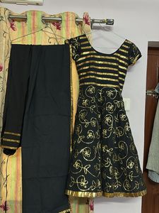 Black &amp; Gold Ethnicsuit with dupatta