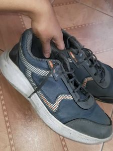 Sports Shoes