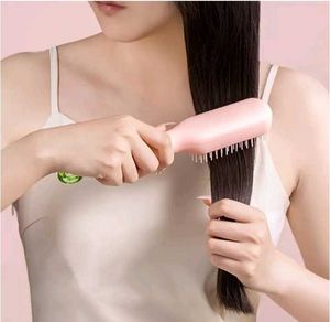 Self-Cleaning Hairbrush Anti-stattic Comb
