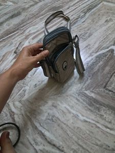 Mobile sling bagPouch