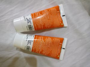 The Derma Co 1% Hyaluronic Acid Sunscreen Aquagel