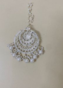 Elegant Pearl Drop Mangtika