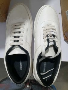 Shoes Of Size 9