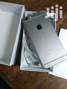 iPhone 6s - Silver 4 &amp; 64 gb