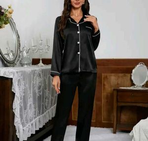 Black Satin Night Suit 🖤
