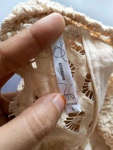 PADDED BRALETTE