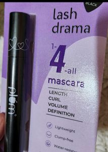 Plum Mascara With Seal