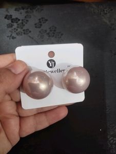 Pearl Studs
