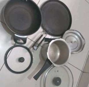 Prestige Cookware Set