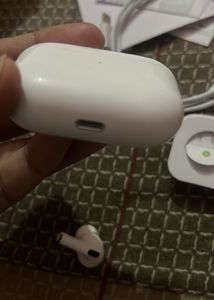 AirPods (2nd generation) with Lightning Charging