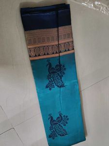 Art silk saree ,peacock print new with tag