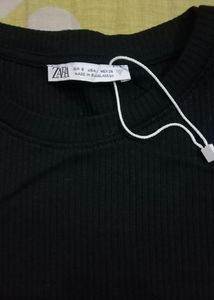 Zara Cropped T-shirt, S